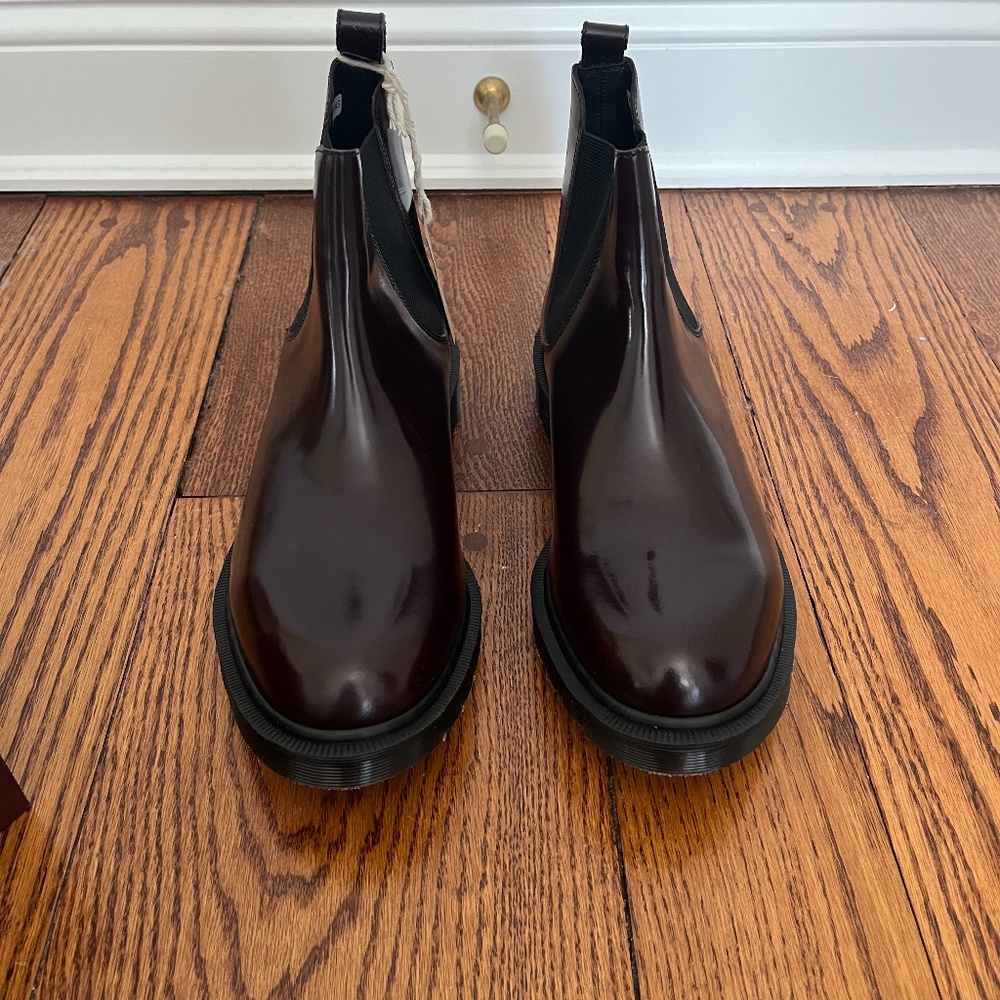 Mens Dr. Martens (AirWair): Graeme Merlot *NEVER WORN*